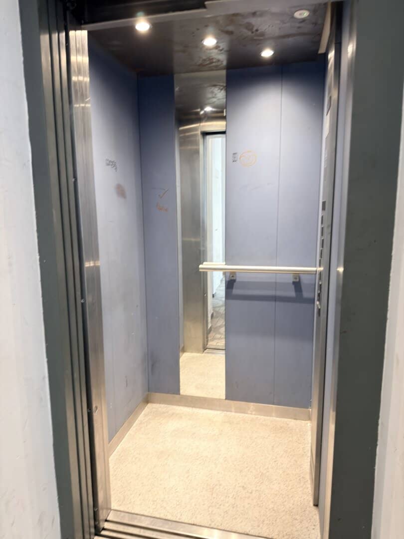 2-room apartment after complete renovation on the 3rd floor with elevator - quiet location - also suitable for letting – plenty of space for individual living ideas