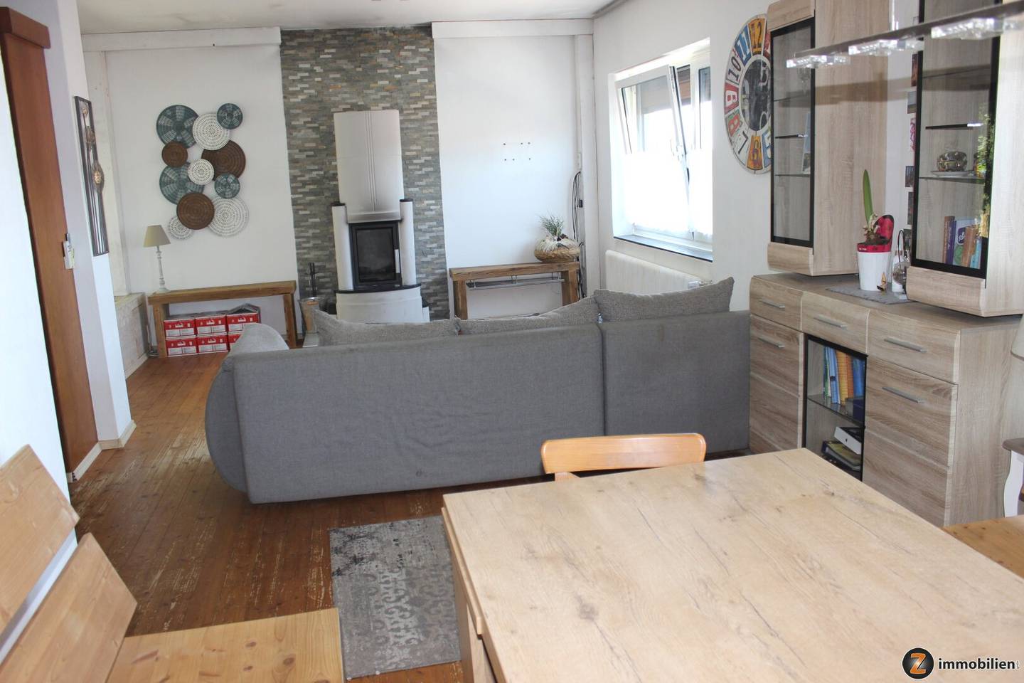 Oberschützen: Move-in ready house in a quiet location with a view