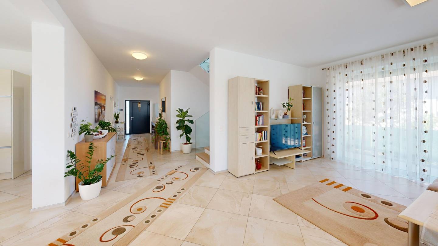 Moderner Familientraum mit villenartigem Charakter | ca. 215 m² Wohnfläche &amp; großzügiger Garten