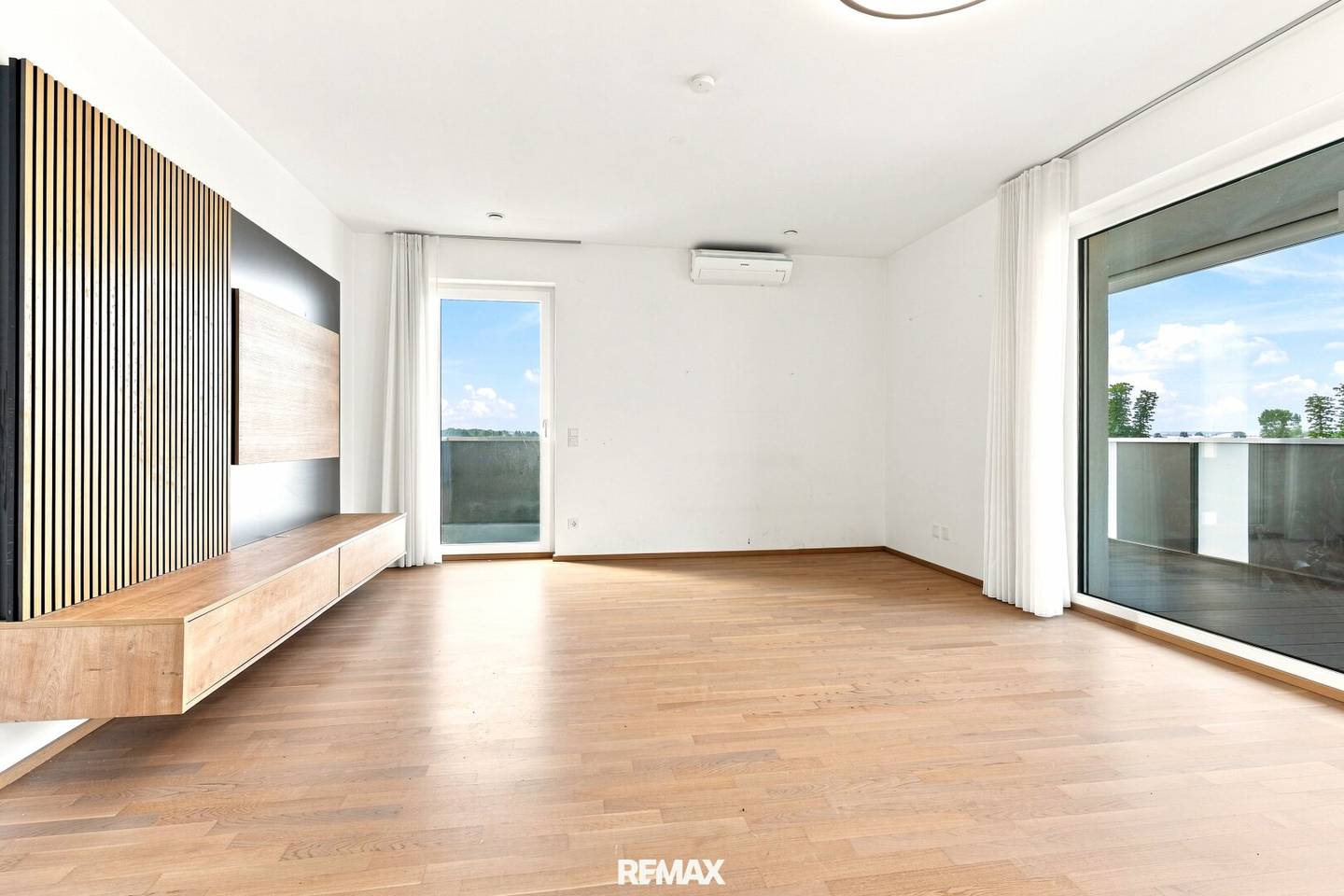 ***Traumhafte 4 Zimmerwohnung mit großzügigen Balkon im ruhigen Pasching***