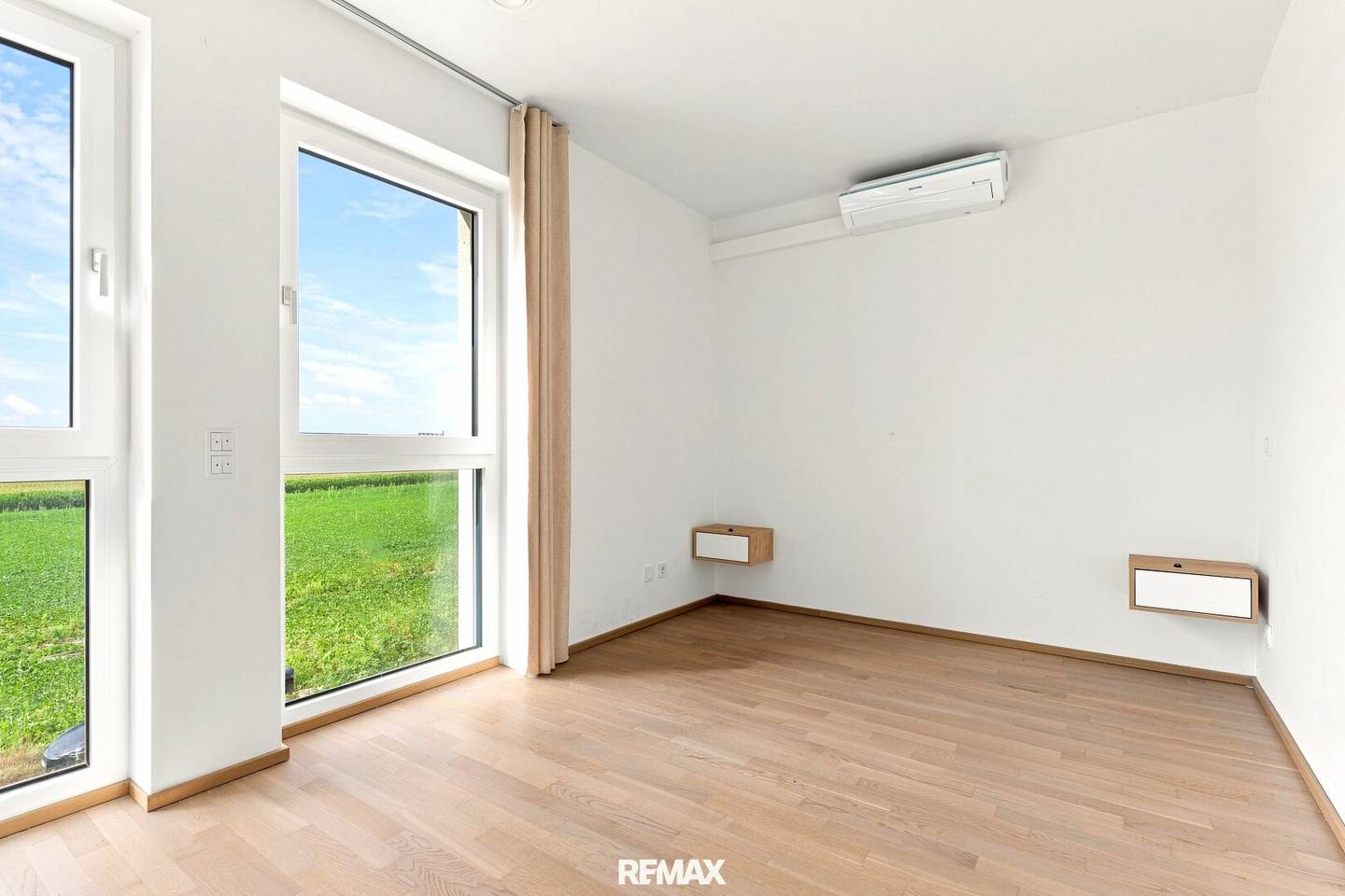 ***Traumhafte 4 Zimmerwohnung mit großzügigen Balkon im ruhigen Pasching***