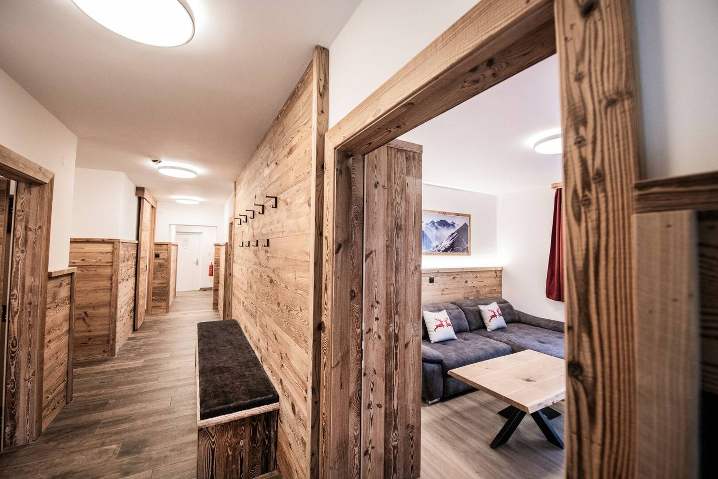 ATTENTION! Exclusive 5-room holiday apartment directly at the ski lift in Fügen/Zillertal