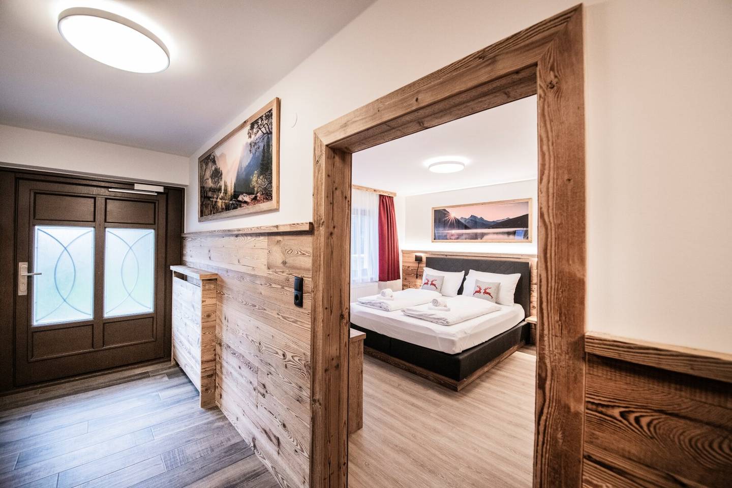ATTENTION! Exclusive 5-room holiday apartment directly at the ski lift in Fügen/Zillertal