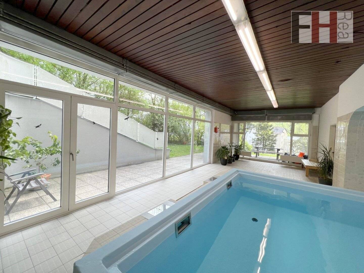 Helle 3-Zimmer-Wohnung in Purkersdorf mit Loggia &amp; Pool, Sauna