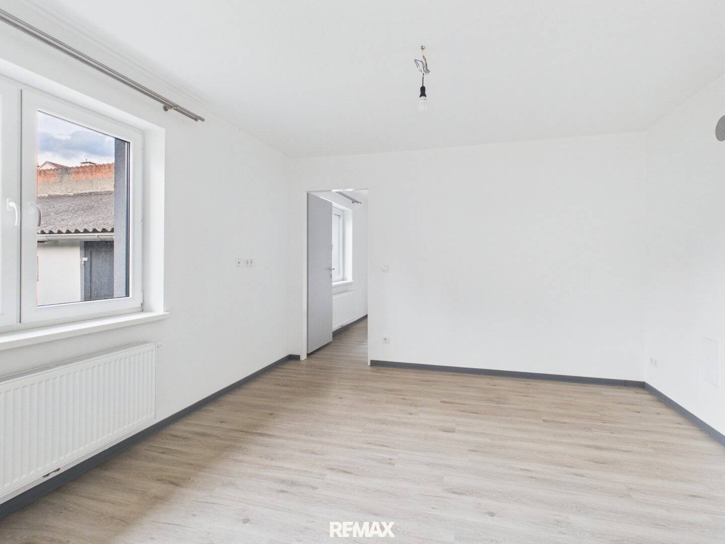 Familienfreundliches Einfamilienhaus auf einer Ebene mit viel Platz und Charme