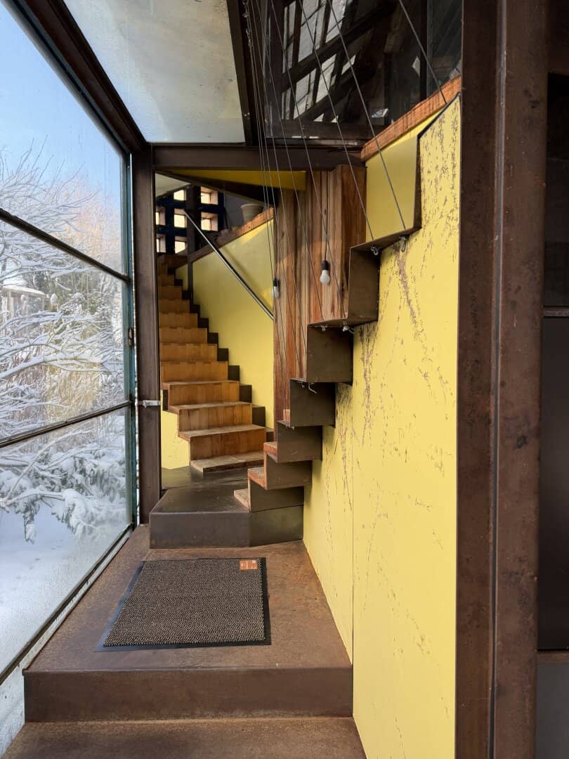 4 Zimmer-Wohnung mit kleinem Privatgarten als eigener Anteil an einem sanierten, historischem Bauernhof - "Wohnen ganz anders"