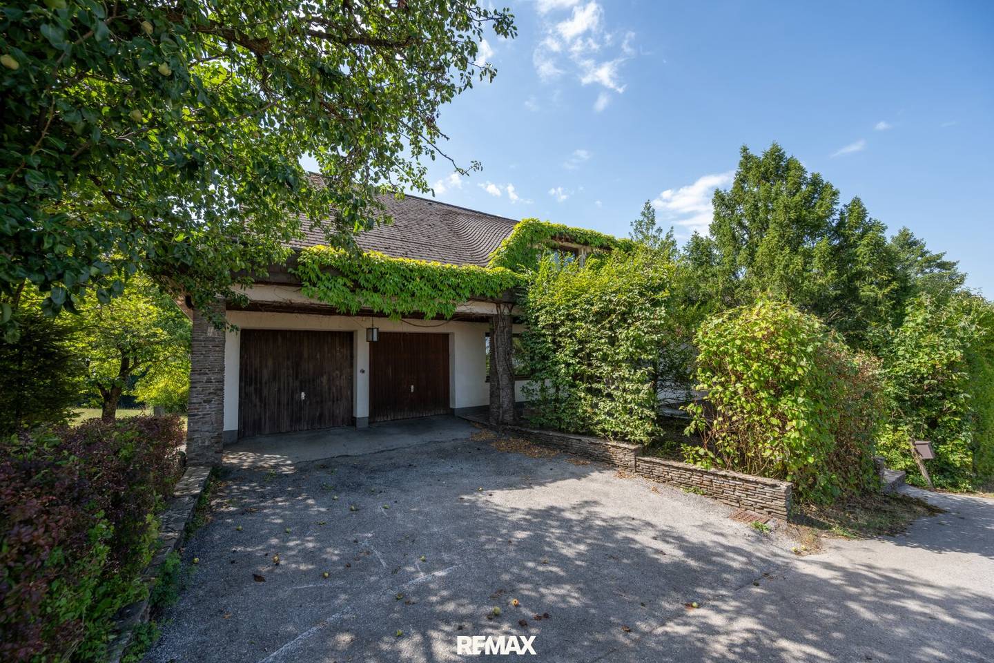 ST. ULRICH | 430 m² WOHN- NUTZFLÄCHE | 2.291 m² GRUNDSTÜCK! Wohnjuwel umgeben von Ruhe &amp; Natur in exklusiver Lage von St. Ulrich!
