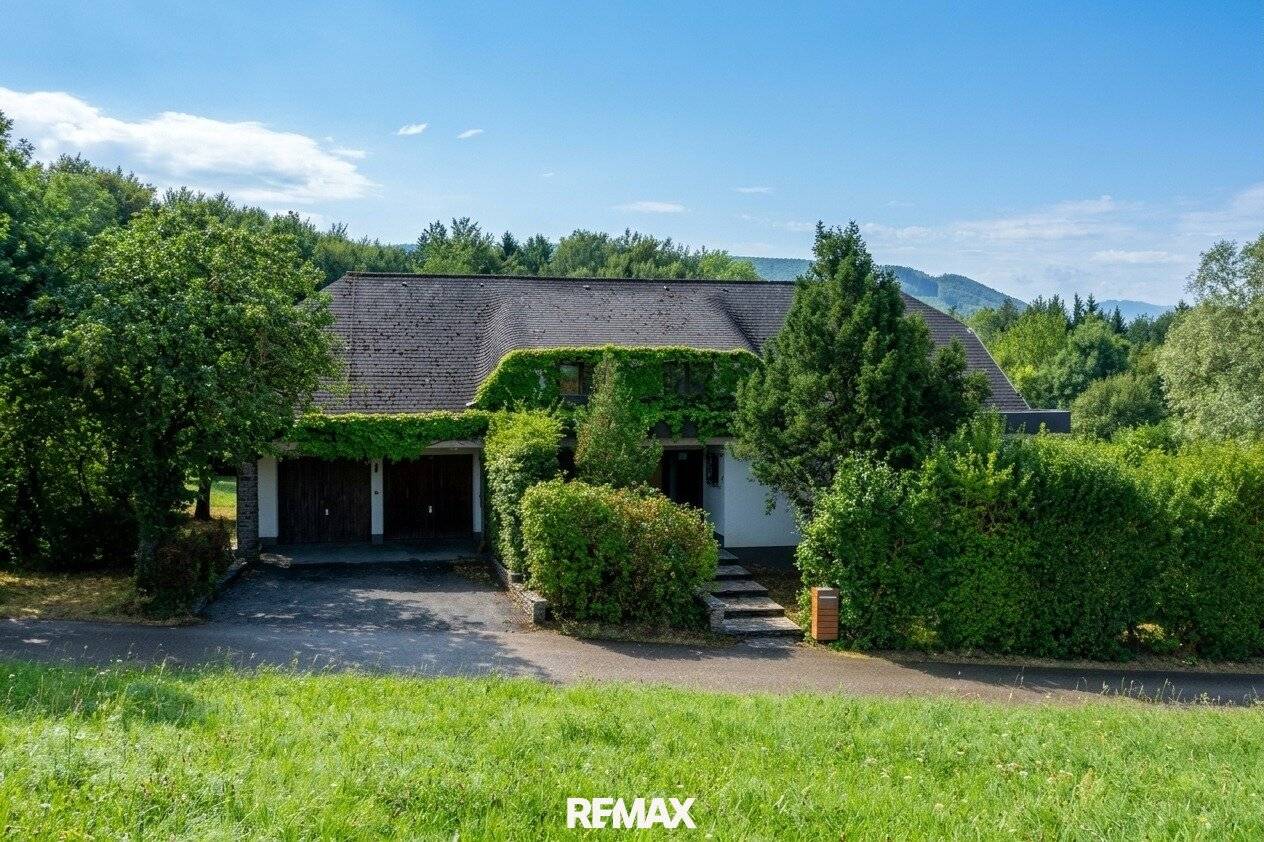 ST. ULRICH | 430 m² WOHN- NUTZFLÄCHE | 2.291 m² GRUNDSTÜCK! Wohnjuwel umgeben von Ruhe &amp; Natur in exklusiver Lage von St. Ulrich!