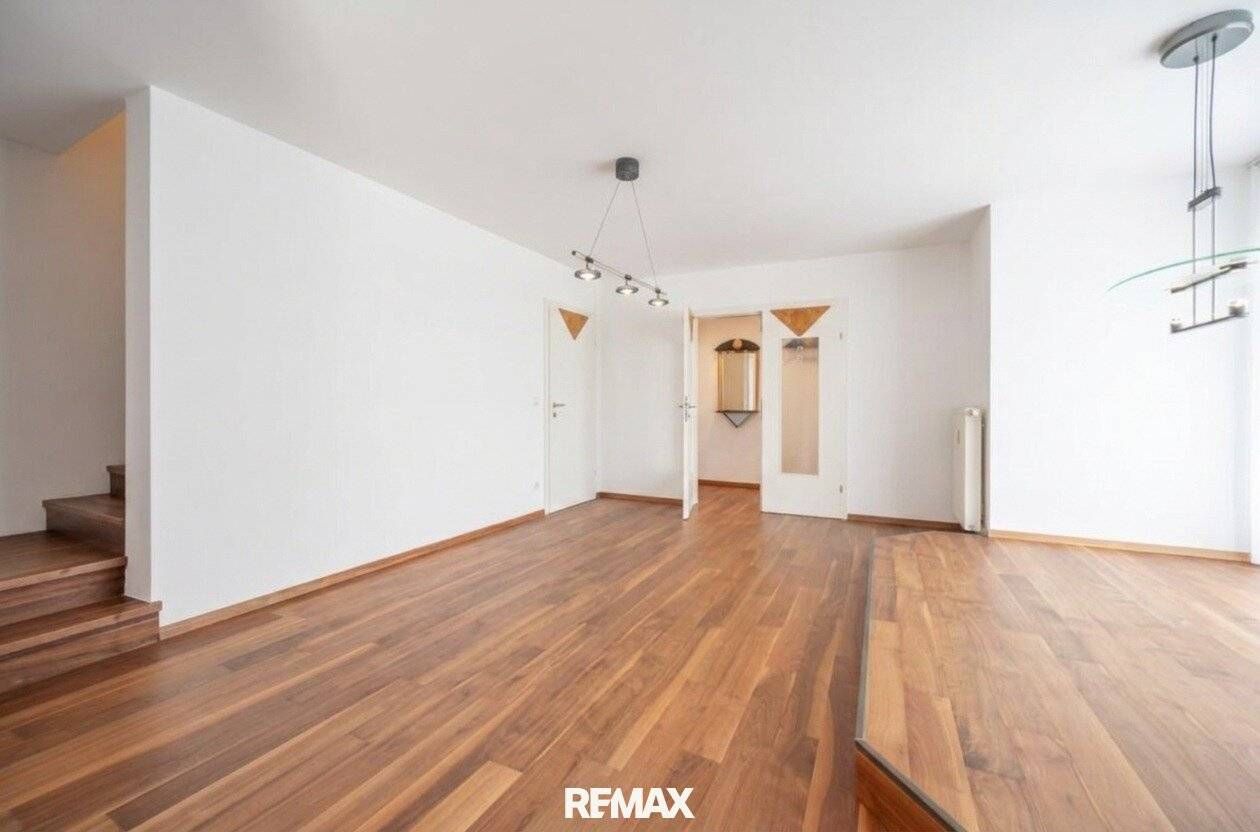 spacious 98m² | 3-room maisonette apartment | Hietzinger green quiet location | incl. garage
