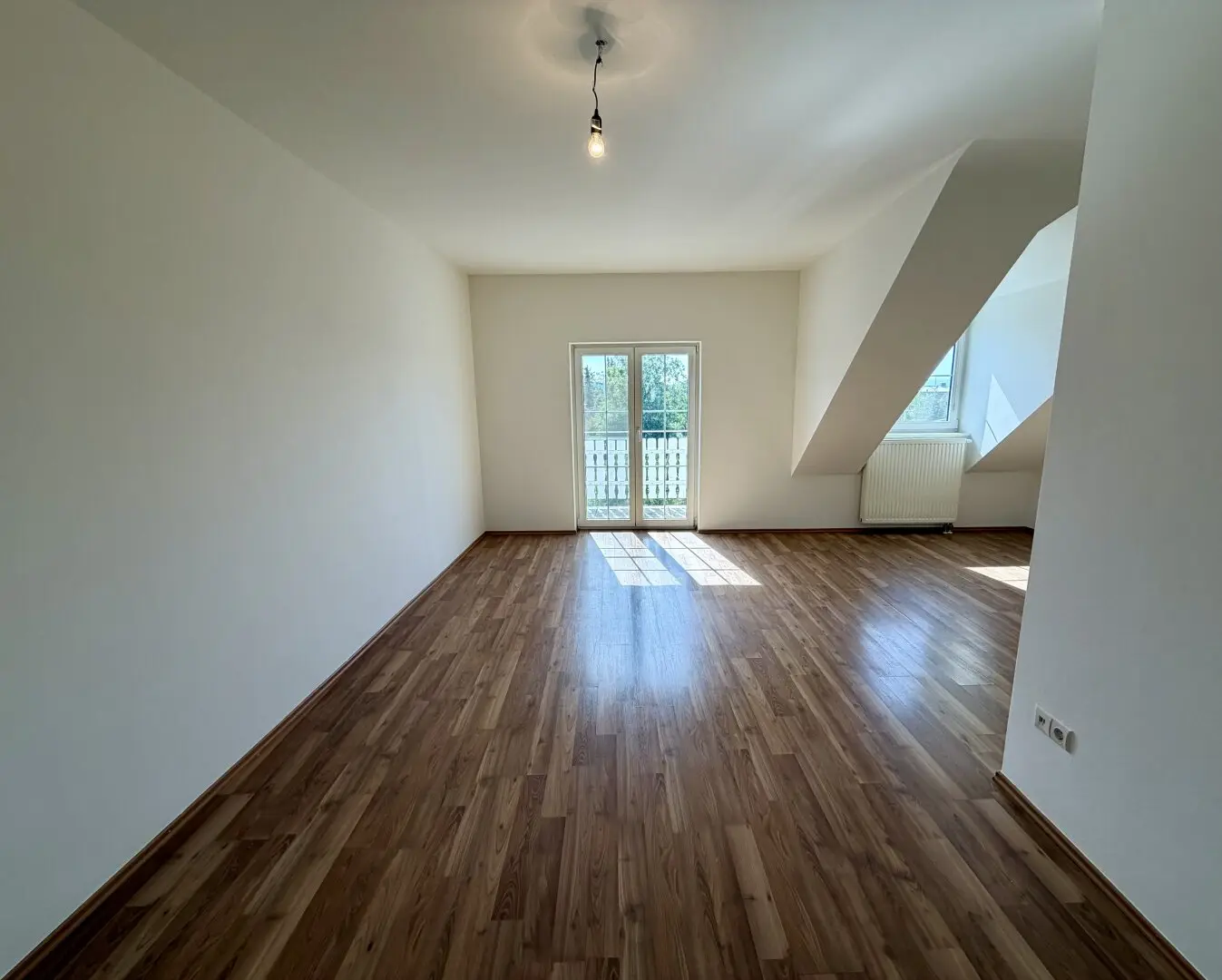 Bright 3-room apartment with south-facing balcony and parking space in Gallbrunn – comfort guaranteed!