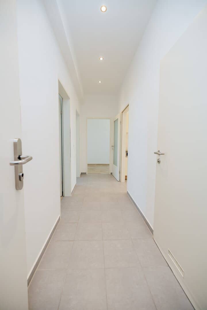MAIN TRAIN STATION I 3 ROOMS I GROUND FLOOR I FLATSHARE SUITABLE I PETS ALLOWED I ELEVATOR I FITTED KITCHEN I CELLAR