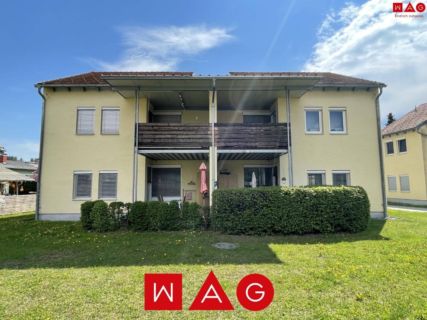 Wohnen im Grünen / Wohlfühl-Wohnung mit Terrasse, Carport und Galerie