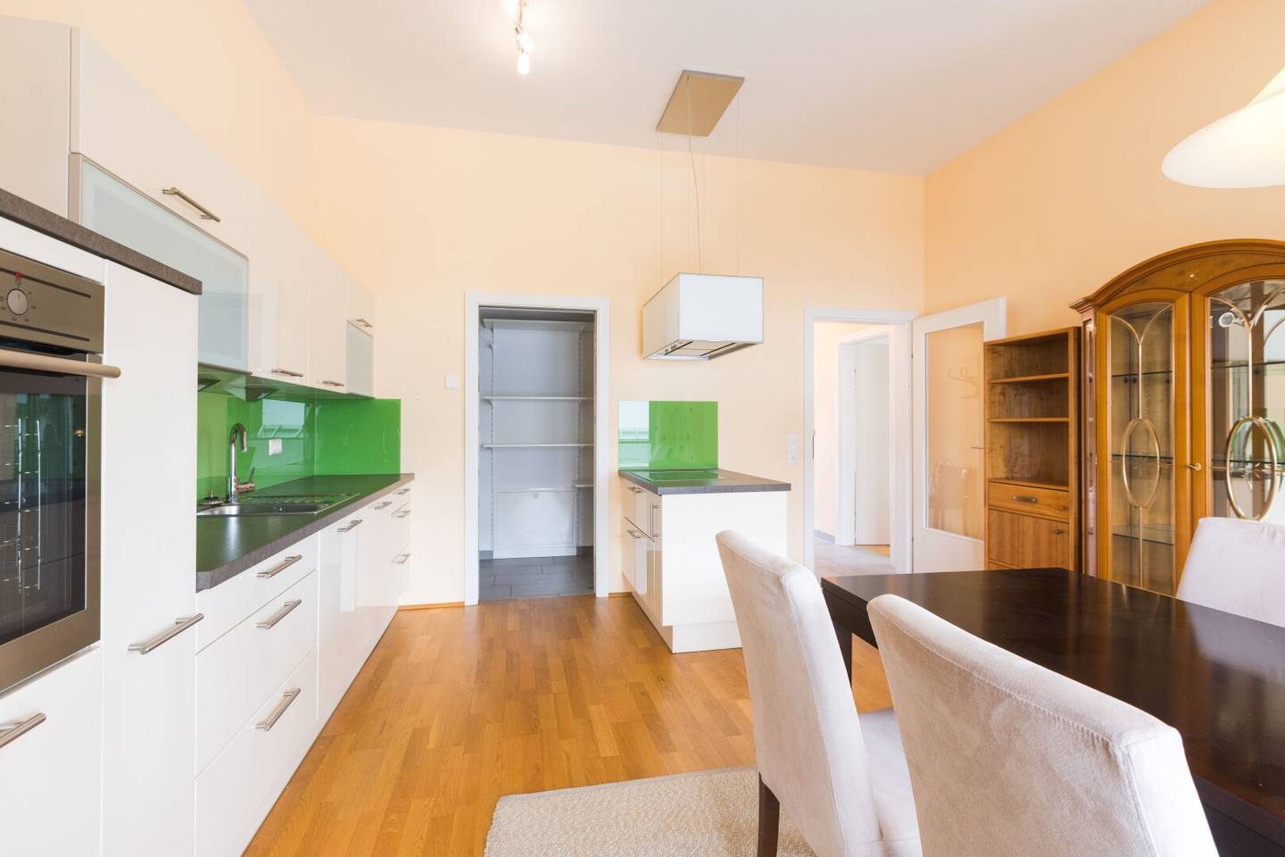 MODERNE 3-ZIMMER-EIGENTUMSWOHNUNG IN RUHIGER WOHNLAGE VON NEUMARKT AM WALLERSEE