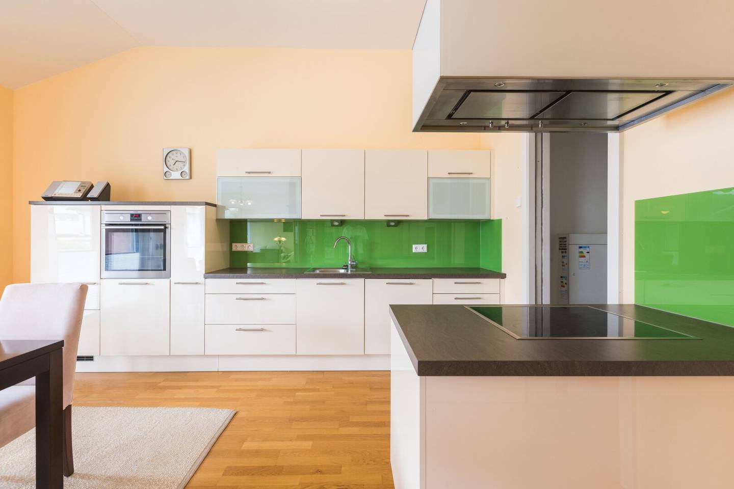MODERNE 3-ZIMMER-EIGENTUMSWOHNUNG IN RUHIGER WOHNLAGE VON NEUMARKT AM WALLERSEE