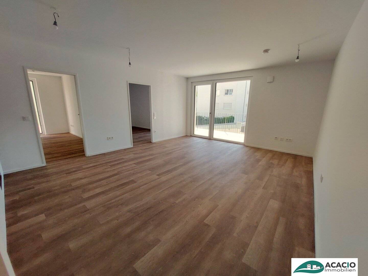 Enjoy the evening sun! Top-modern 3-room apartment with large loggia - New building - First occupancy - Underground car park available on request