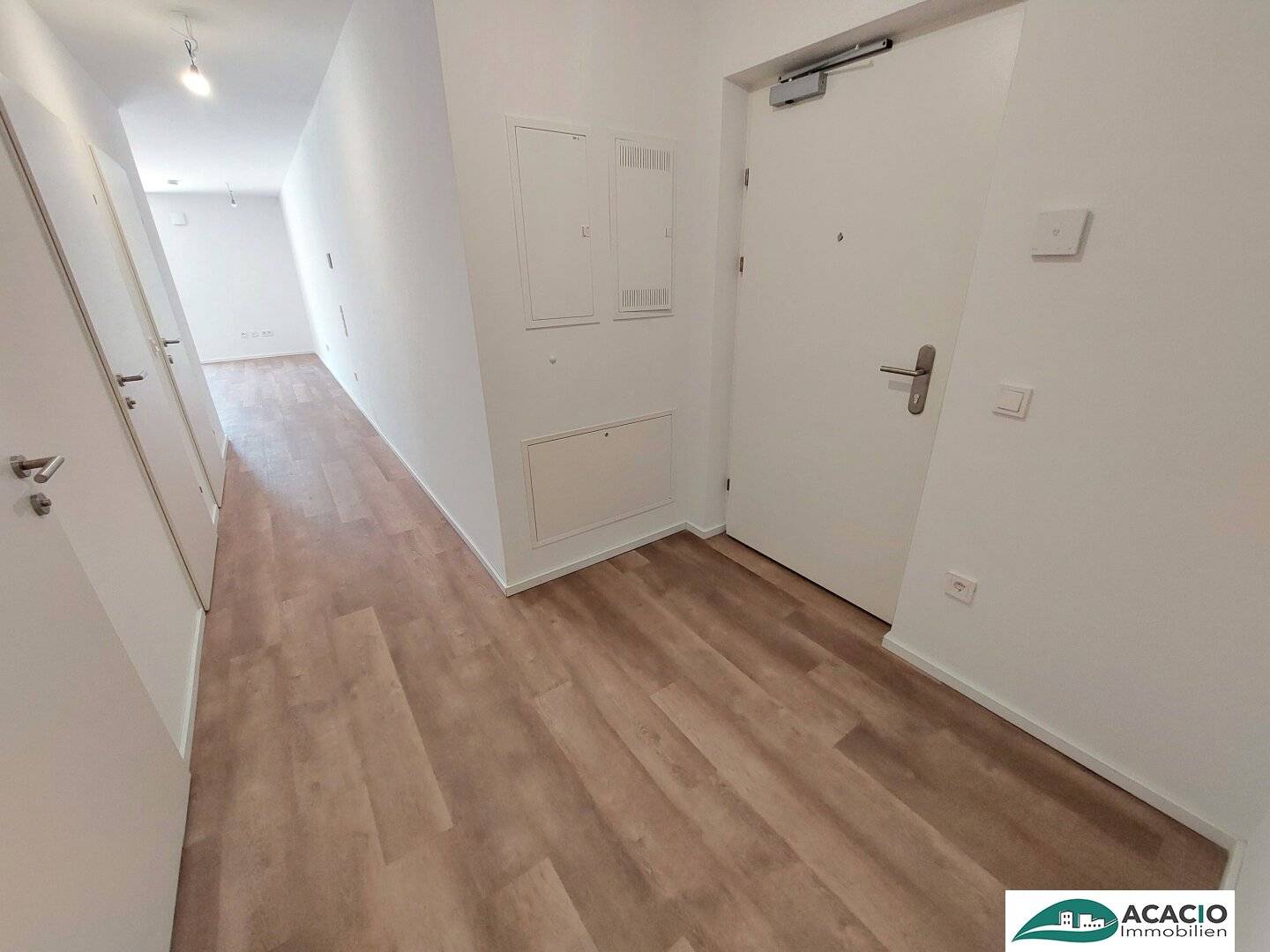 Enjoy the evening sun! Top-modern 3-room apartment with large loggia - New building - First occupancy - Underground car park available on request