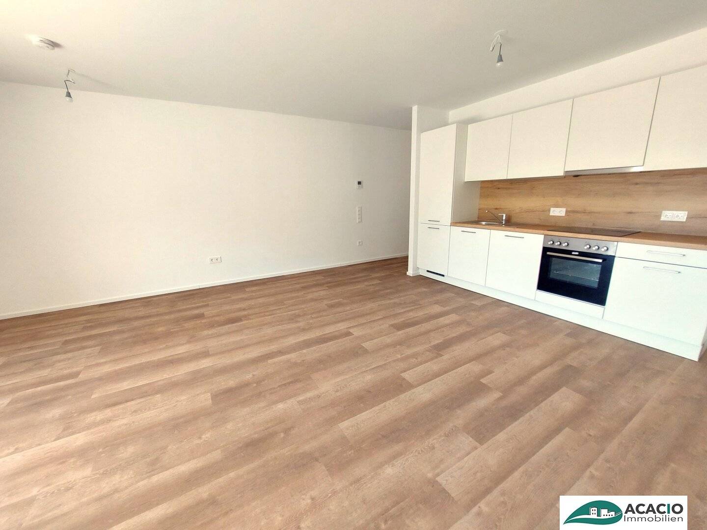 Enjoy the evening sun! Top-modern 3-room apartment with large loggia - New building - First occupancy - Underground car park available on request