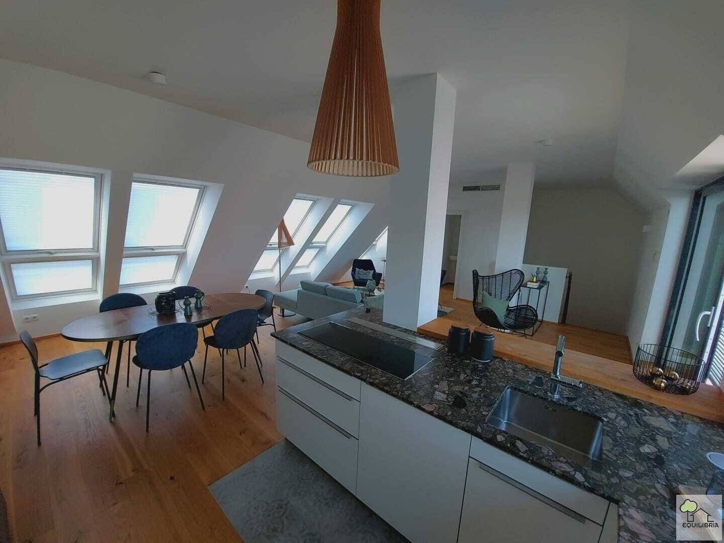 Über den Dächern Wiens – Exklusive Maisonette-Dachgeschosswohnung mit 360°-Panorama und zwei Terrassen