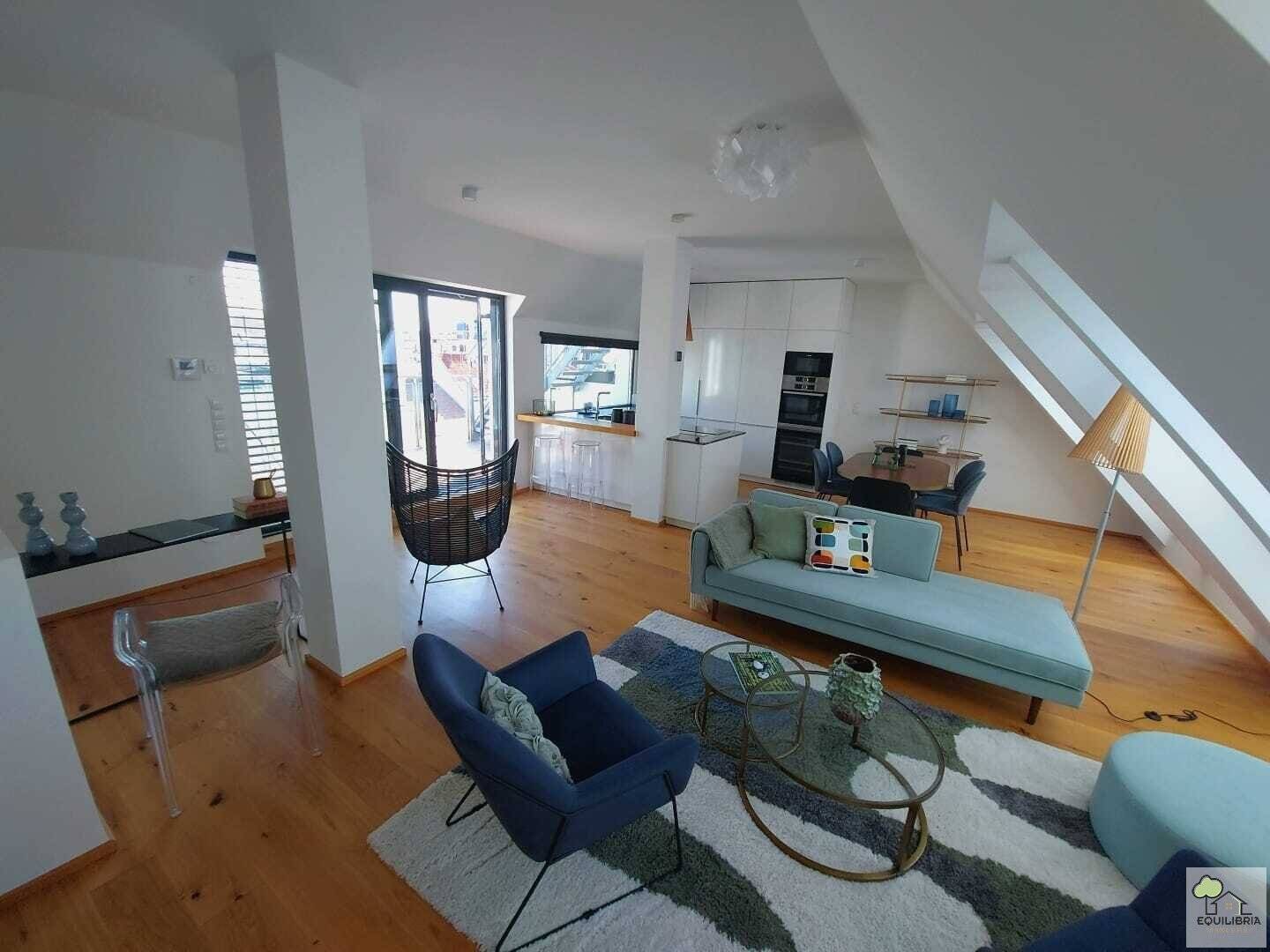 Über den Dächern Wiens – Exklusive Maisonette-Dachgeschosswohnung mit 360°-Panorama und zwei Terrassen