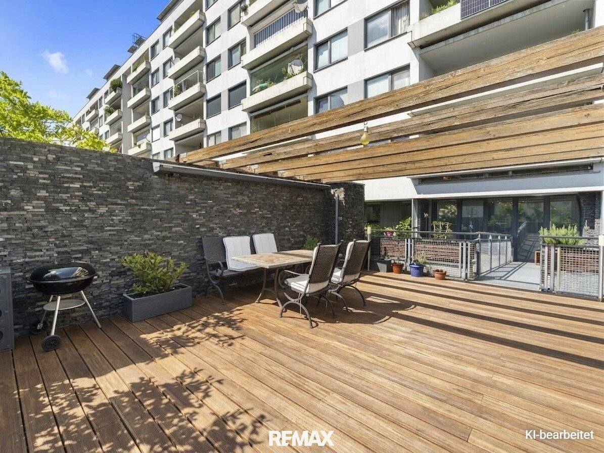 Ruhige 3-4-Zimmer-Wohnung mit privater Dachterrasse neben Trillerpark