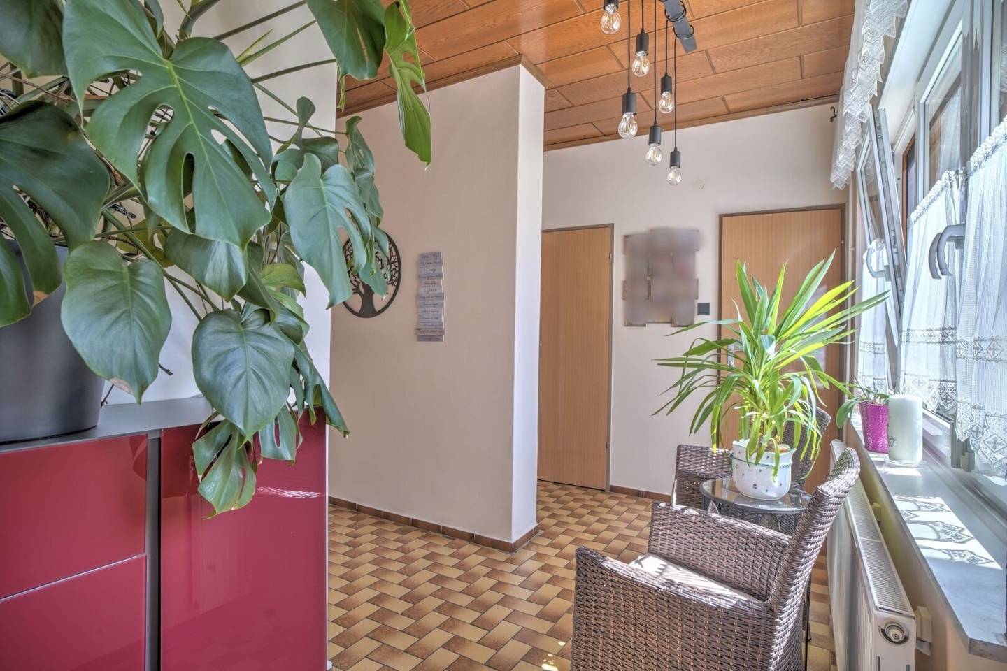 Gepflegtes Wohnhaus mit großzügigen Nebenflächen und vielfältigen Nutzungsmöglichkeiten im Burgenland!