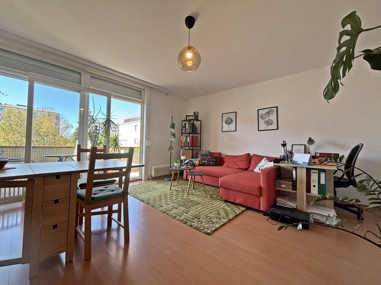 Großzügige Wohnung mit Loggia und eigenem Garagenstellplatz