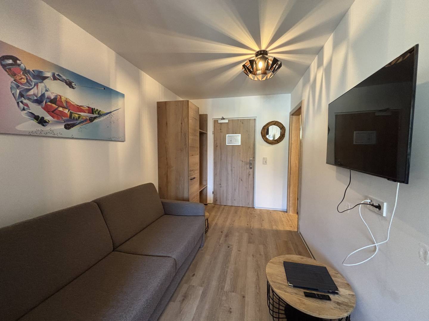 Anlegerwohnung im Chaletstil mit Loggia und Bergblick