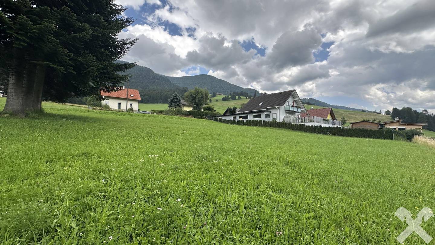 Wohnung in ländlicher Lage mit Bergblick