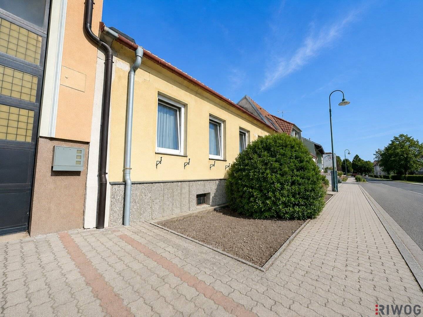Ehemalige Gärtnerei mit 1.303 m² Grundfläche und vielfältigem Entwicklungspotenzial