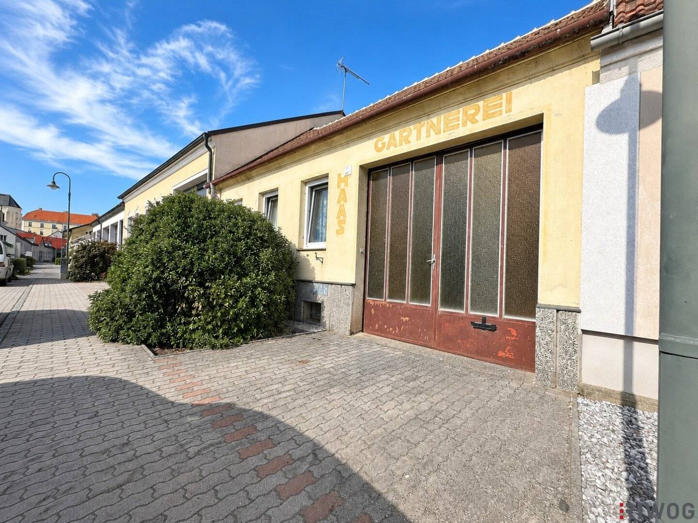 Ehemalige Gärtnerei mit 1.303 m² Grundfläche und vielfältigem Entwicklungspotenzial