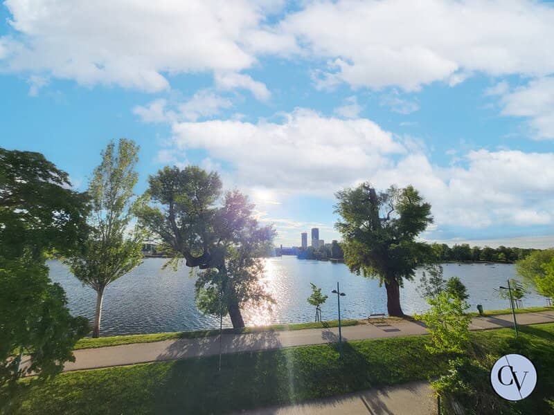 Unique opportunity Villa on own land in first line to the Old Danube - 433m² plot