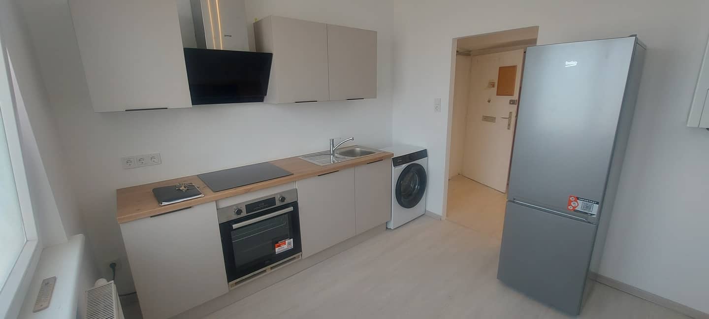 Helle Wohnung mit Balkon und Kahlenbergblick