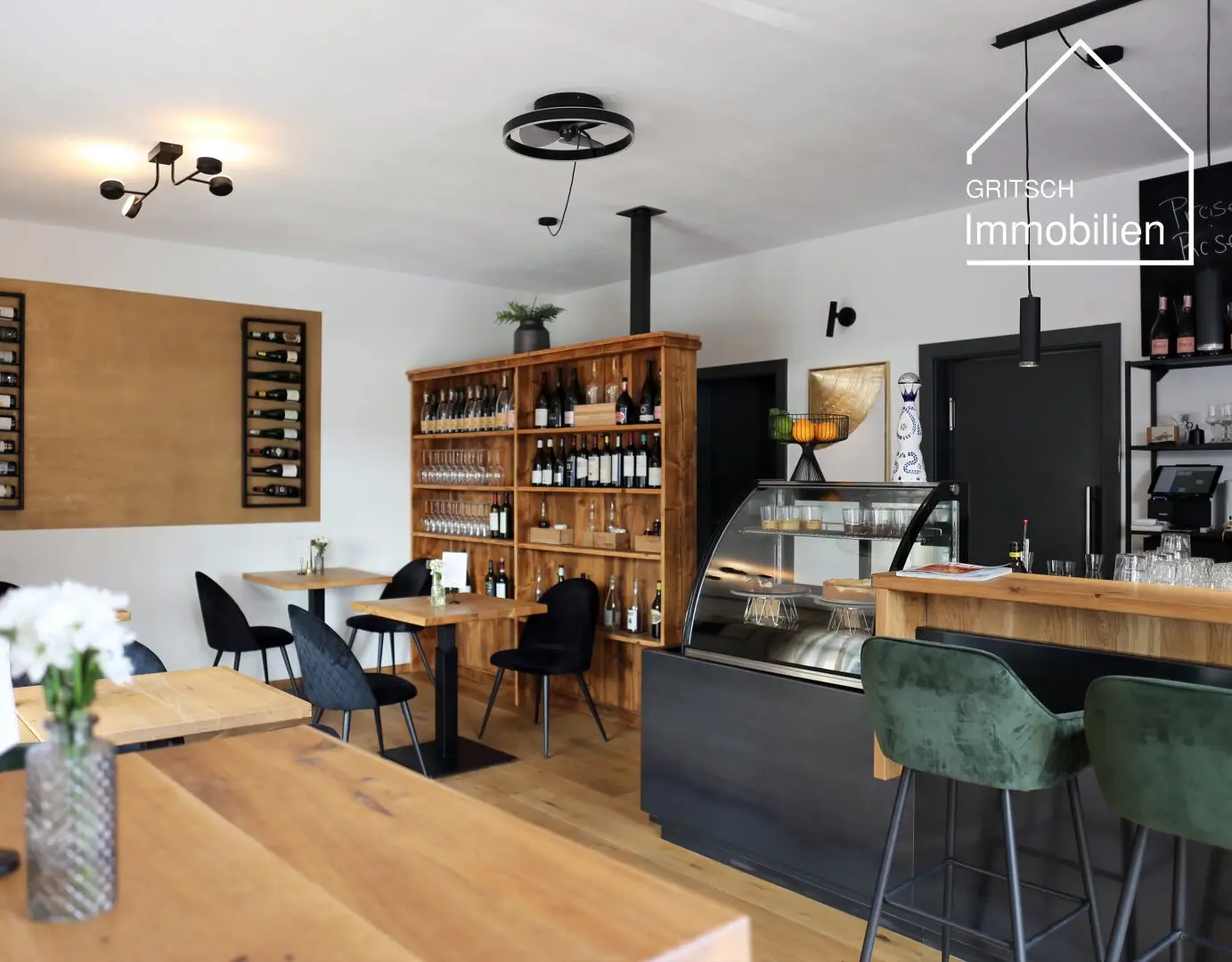 MILS - Versatile Commercial Unit with Terrace and Garden Share