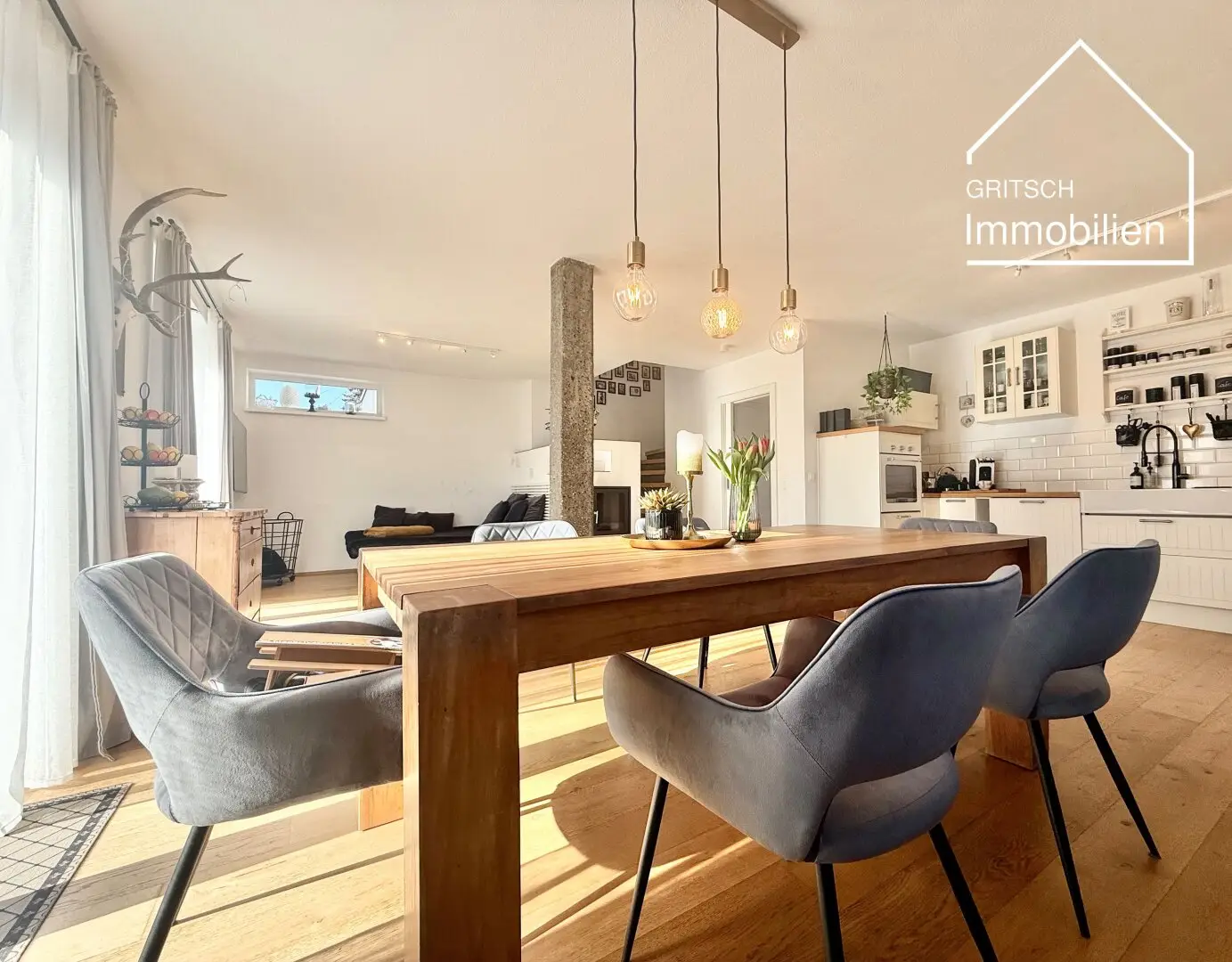 MILS - Living, Working & Investing: Single-family house with studio apartment and commercial unit