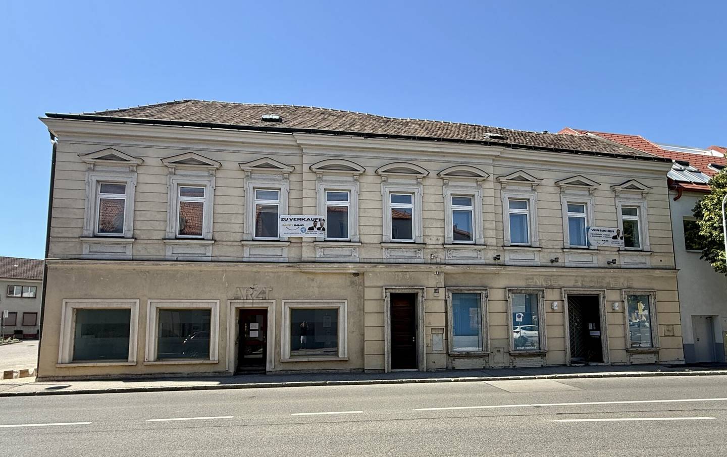 Wohn- und Geschäftshaus im Zentrum von 2514 Traiskirchen
