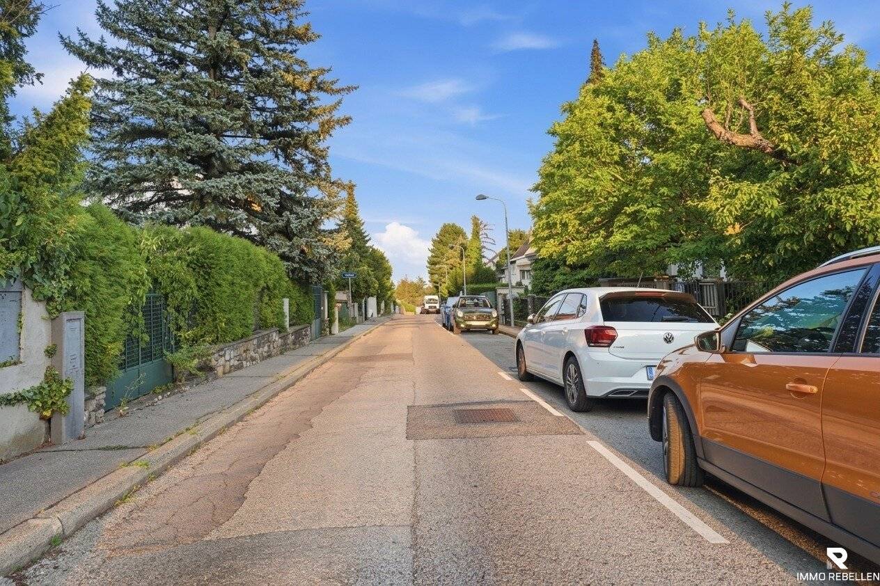 Where Vienna is greenest: Exclusive building plot for your custom-built home