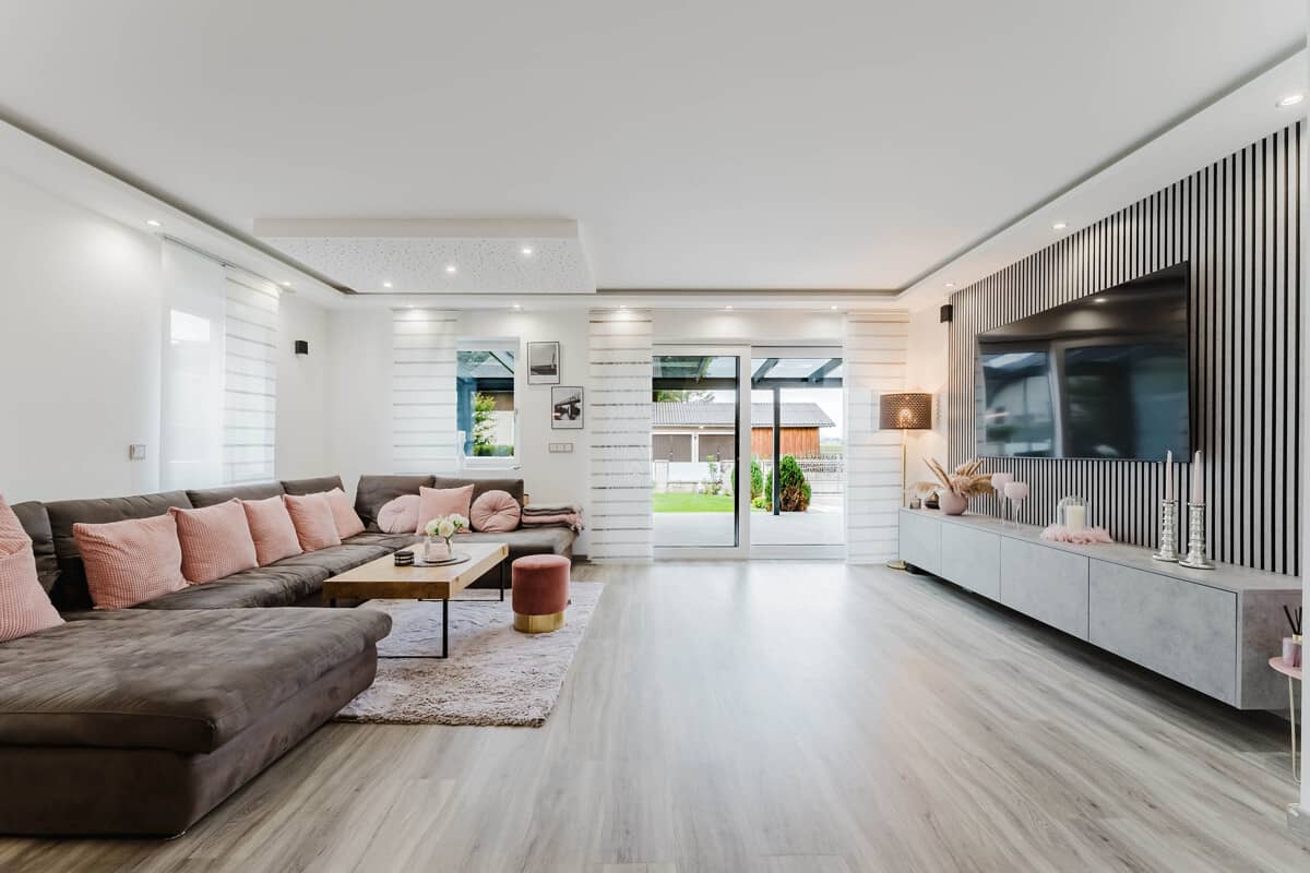 Modernes Wohnen mit Garten und Garage Familienwohnung