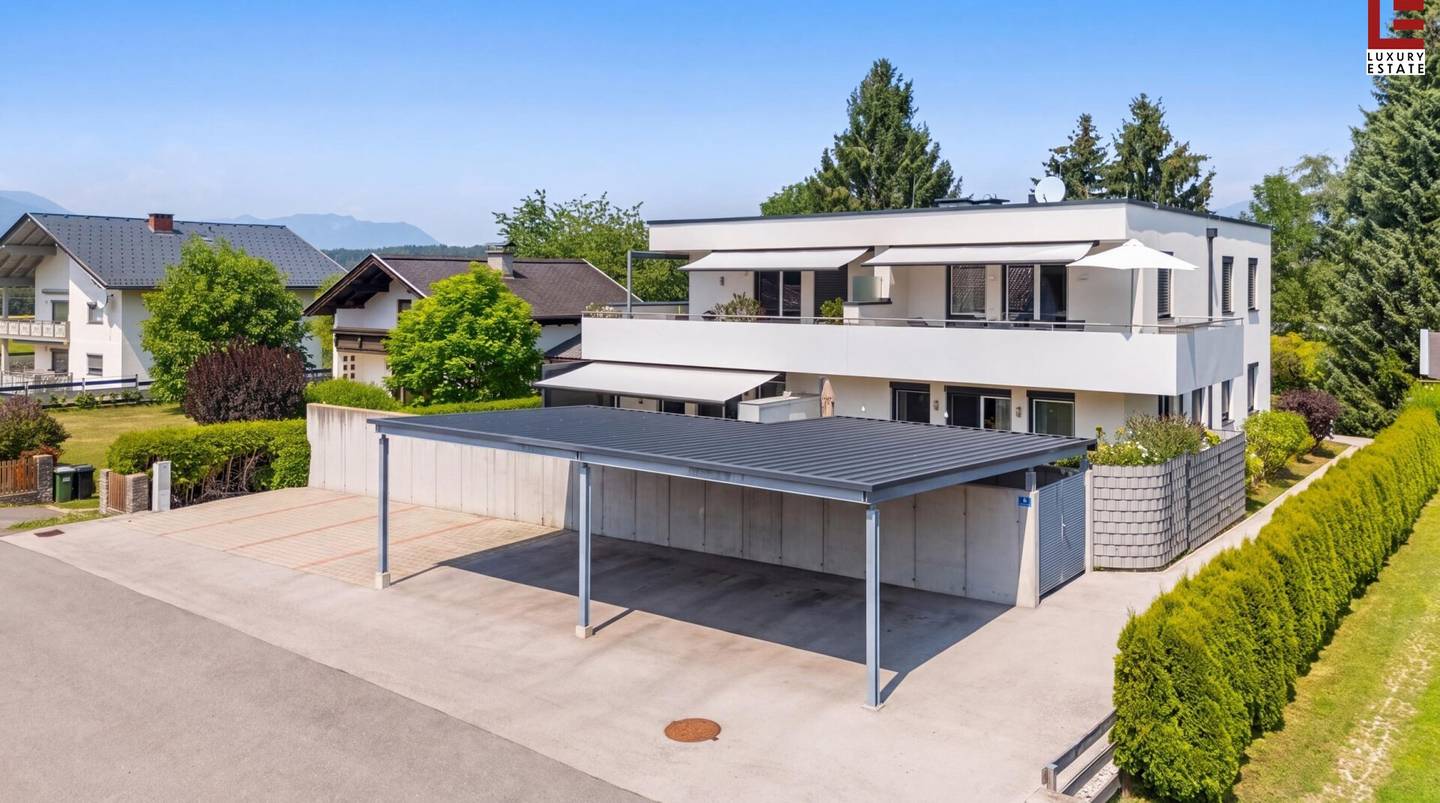 OPPORTUNITY: 4-room dream garden apartment in Faak am See