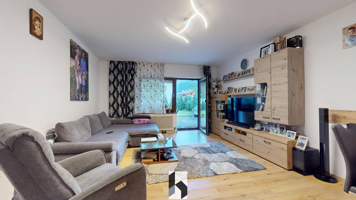 Erdgeschosswohnung mit großzügiger Terrasse und Gartenblick
