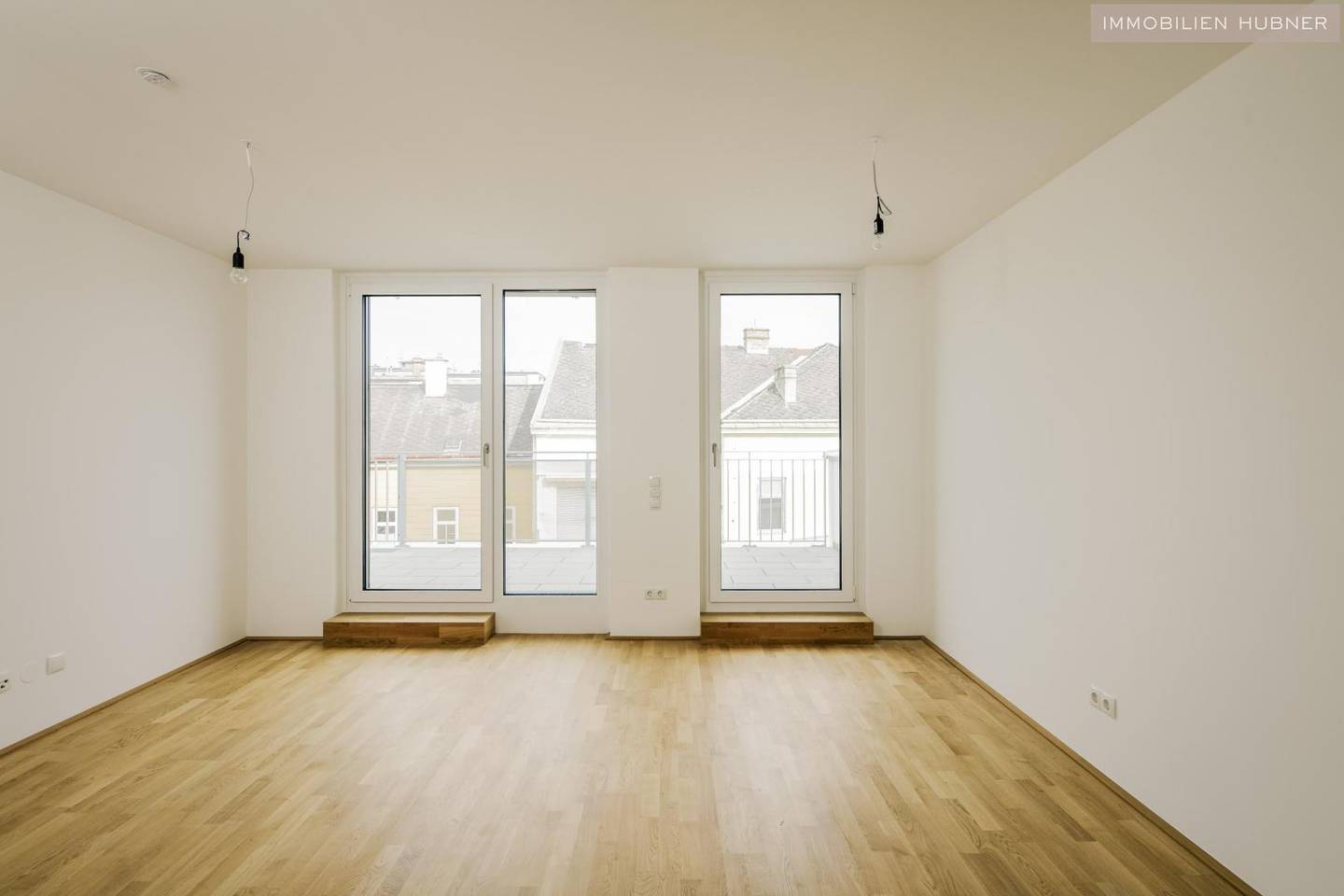 Sonnige Wohnung mit Balkon und Deckenkühlung nahe Naturschutzgebiet