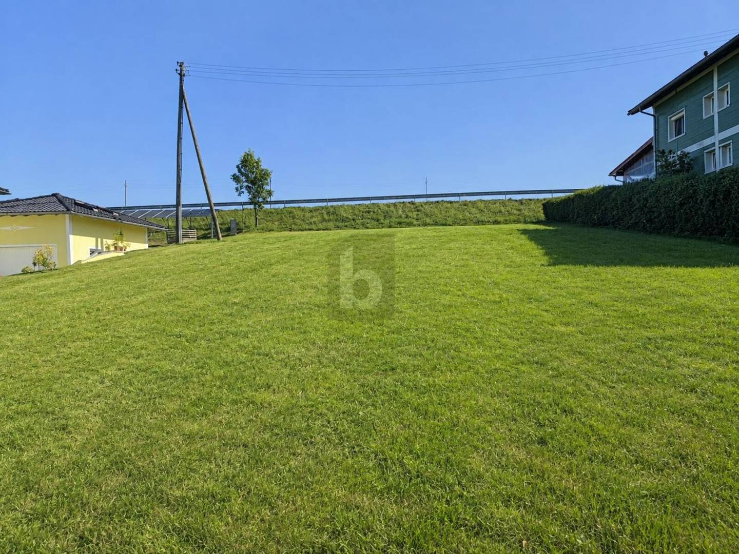 Wohnung mit Weitblick und voll erschlossen
