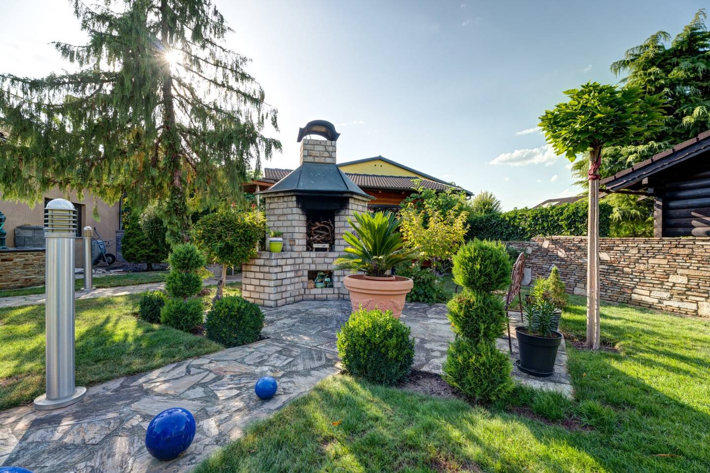 Invest today, profit in the long term – Single-family house with right of residence in 3130