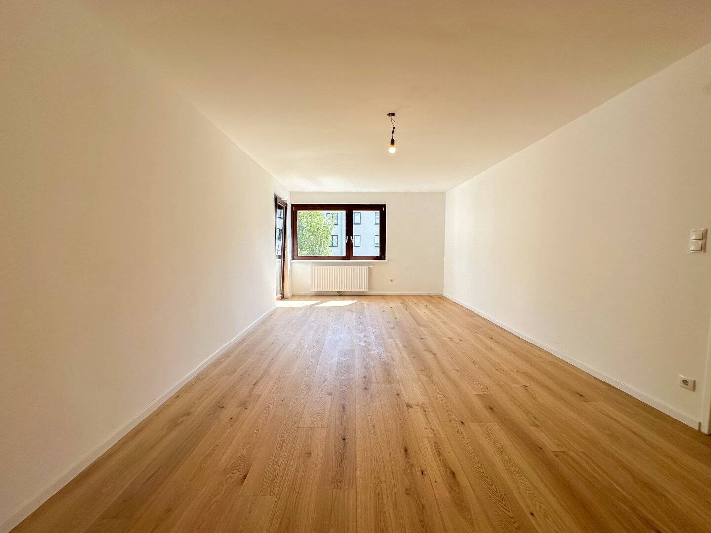 Einziehen &amp; Wohlfühlen: Neu sanierte 3-Zimmer-Wohnung mit Loggia im 16. Bezirk!