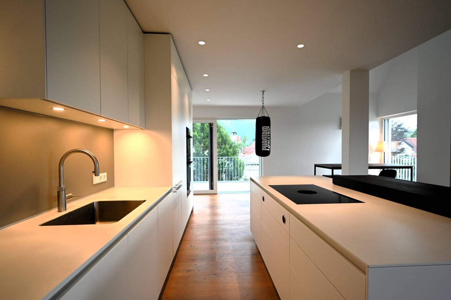 Charismatic Penthouse Maisonette with Architecture That Inspires
