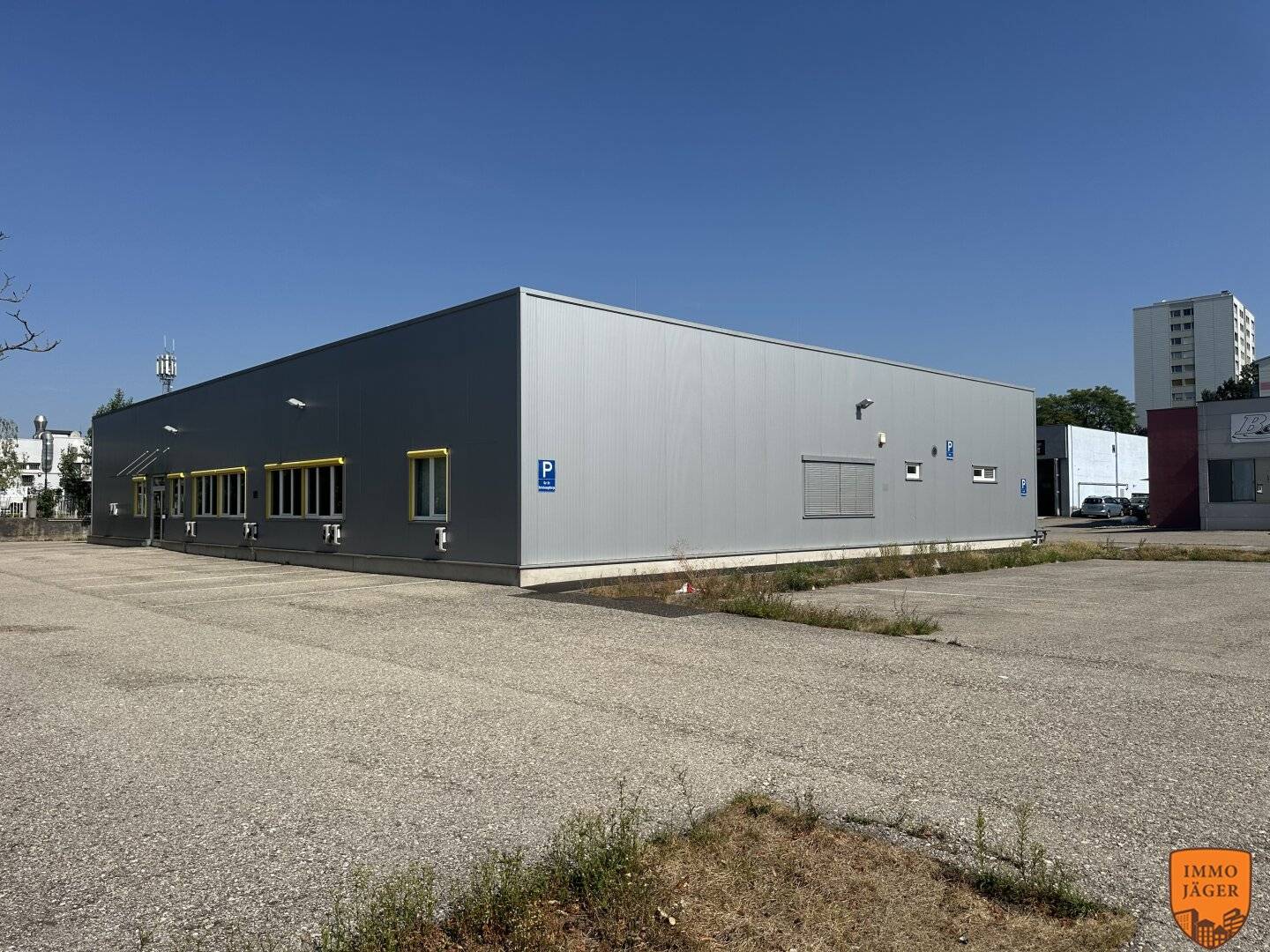 Your new commercial location in Leonding - See for yourself in person!