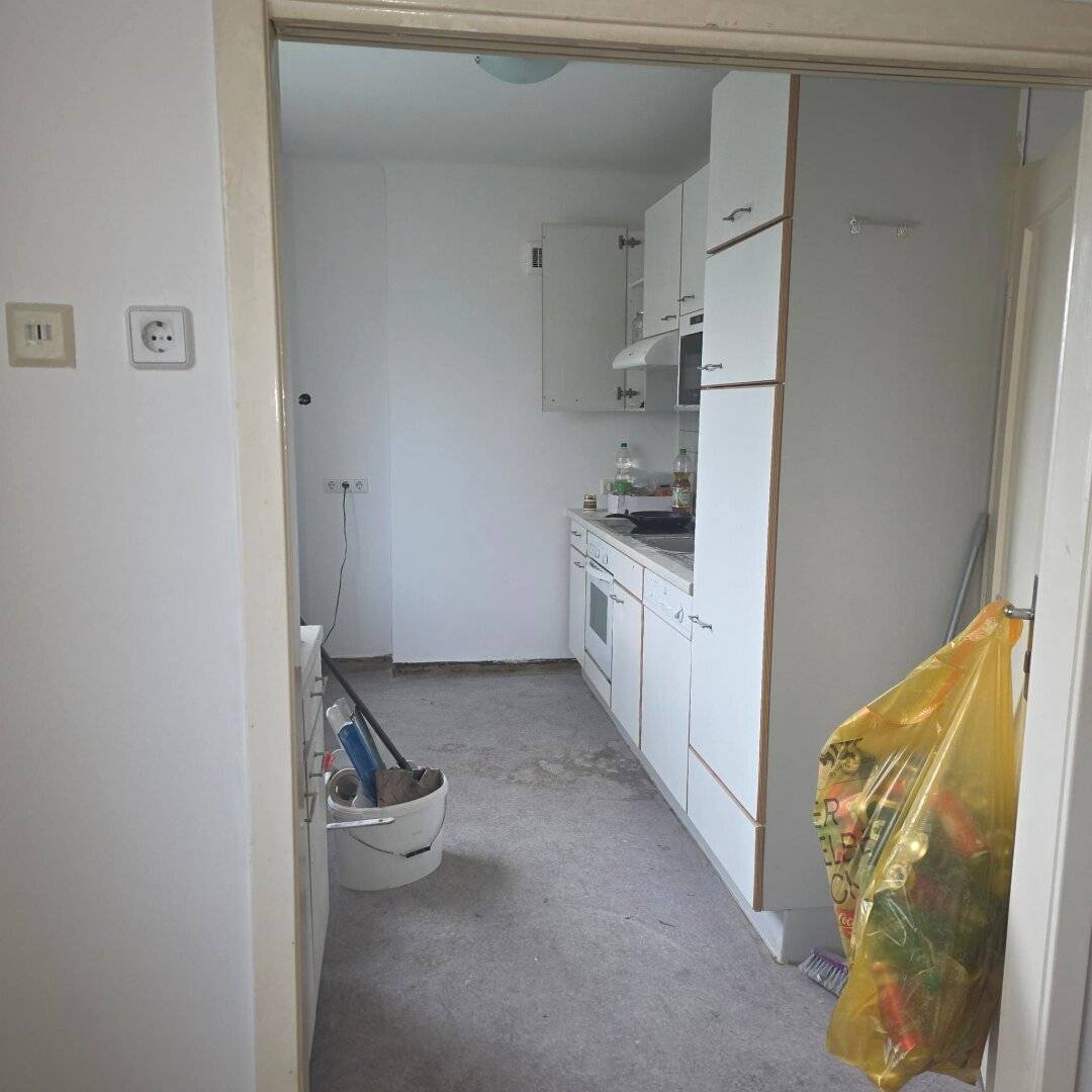 Charming 3-room top-floor apartment in Persenbeug with garden, fireplace and fitted kitchen for 635 € monthly