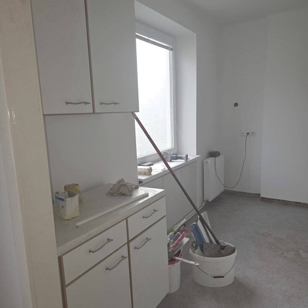 Charming 3-room top-floor apartment in Persenbeug with garden, fireplace and fitted kitchen for 635 € monthly