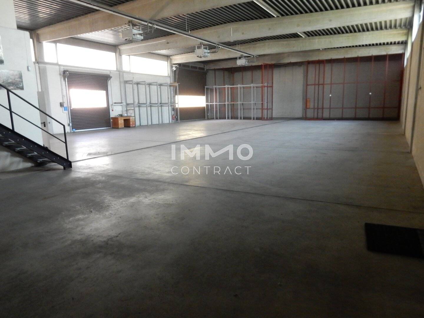 Hall with approx. 600 m², Open-ended, No transfer fee, No industry restrictions