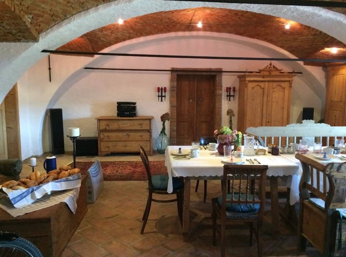 Sonnige Familienwohnung in ruhiger Alleinlage