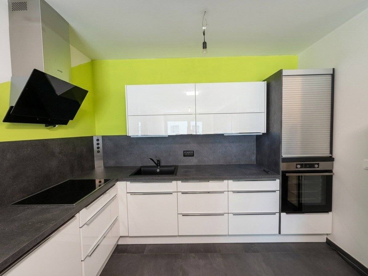 Bargain: Like-new new-build apartment with balcony Completion 2022